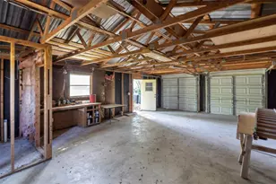 1104 E Umlang St, Thorndale, TX 76577 - Photo 27