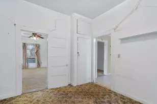 1104 E Umlang St, Thorndale, TX 76577 - Photo 13