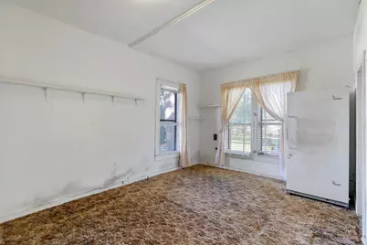 1104 E Umlang Street, Thorndale, TX 76577 - Photo 21