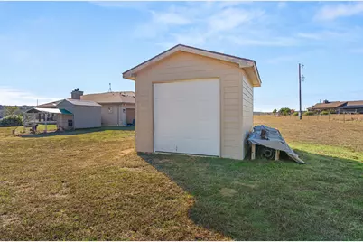 209 Stonehouse Drive, Liberty Hill, TX 78642 - Photo 35