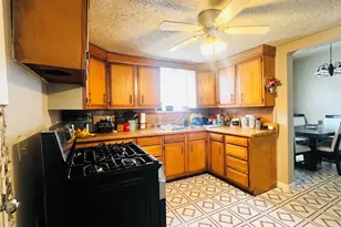 313 S Nolan Ave, Cameron, TX 76520 - Photo 5