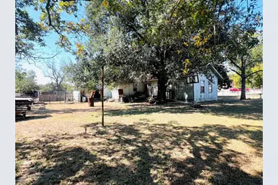 313 S Nolan Avenue, Cameron, TX 76520 - Photo 17