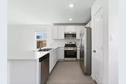 331 Bugbee, Kyle, TX 78640 - Photo 5