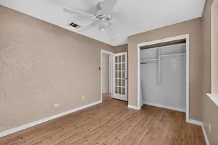 7441 Dallas Dr, Austin, TX 78729 - Photo 11