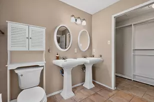 7441 Dallas Dr, Austin, TX 78729 - Photo 7