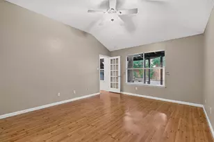 7441 Dallas Dr, Austin, TX 78729 - Photo 3