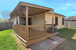 273 Tower Dr, Kyle, TX 78640 - Photo 13