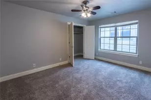 306 E 34th St, Austin, TX 78705 - Photo 19