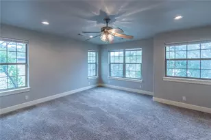 306 E 34th St, Austin, TX 78705 - Photo 7