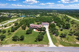 1516 E Flying Owl Dr, Johnson City, TX 78636 - Photo 3