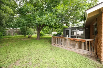 606 E Liberty Avenue, Round Rock, TX 78664 - Photo 17