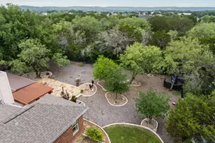207 Cove Creek Dr, Spicewood, TX 78669 - Photo 23