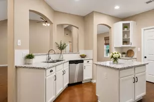 207 Cove Creek Dr, Spicewood, TX 78669 - Photo 17