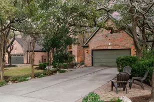 10019 Estancia Ln, Austin, TX 78739 - Photo 7