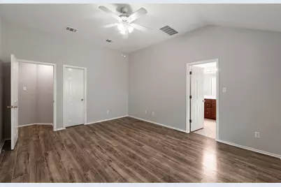 9305 Pioneer Forest Drive, Austin, TX 78744 - Photo 11