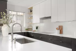 905 E 2nd St, Austin, TX 78702 - Photo 17