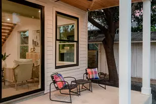 905 E 2nd St, Austin, TX 78702 - Photo 35