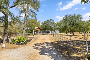 196 Willy Rd, Bastrop, TX 78602 - Photo 31