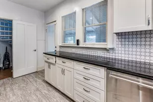 423 S Main St, Lockhart, TX 78644 - Photo 7