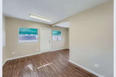 702 W St John's Avenue #B, Austin, TX 78752 - Photo 7