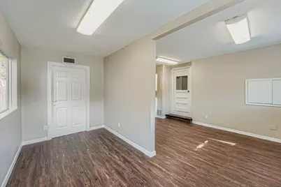 702 W St John's Avenue #B, Austin, TX 78752 - Photo 5