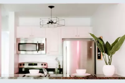 1510 6th Street W #110, Austin, TX 78703 - Photo 9