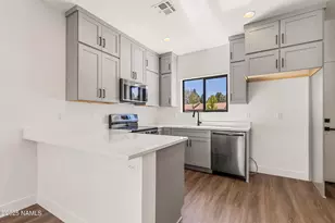 302 W Oak Ave, Flagstaff, AZ 86001 - Photo 3