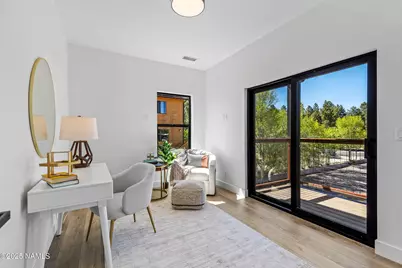 302 W Oak Avenue #5, Flagstaff, AZ 86001 - Photo 1