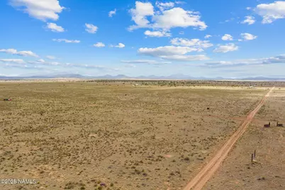 273 E Stanford Avenue, Williams, AZ 86046 - Photo 3