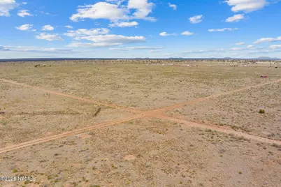 273 E Stanford Avenue, Williams, AZ 86046 - Photo 5