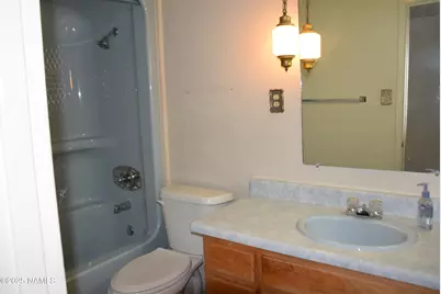 601 N Cottonwood Avenue, Winslow, AZ 86047 - Photo 25