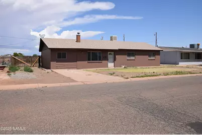 601 N Cottonwood Avenue, Winslow, AZ 86047 - Photo 3