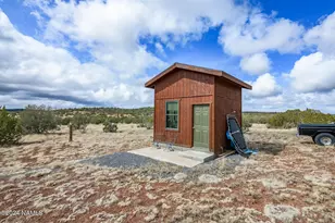 1590 W Foothills Dr, Ash Fork, AZ 86320 - Photo 43