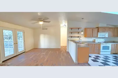 424 E Greenbrier Drive, Williams, AZ 86046 - Photo 13