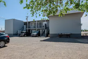 1221 E 3rd St, Winslow, AZ 86047 - Photo 11