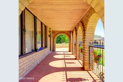 509 N Taylor Avenue, Winslow, AZ 86047 - Photo 3