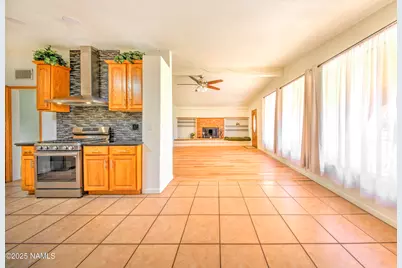 509 N Taylor Avenue, Winslow, AZ 86047 - Photo 9