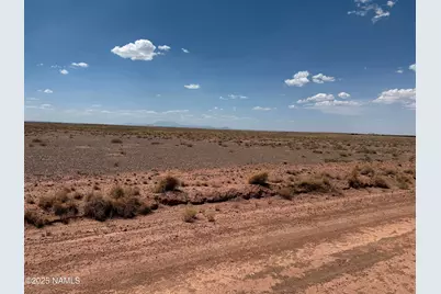 307 Encanto Drive, Winslow, AZ 86047 - Photo 1