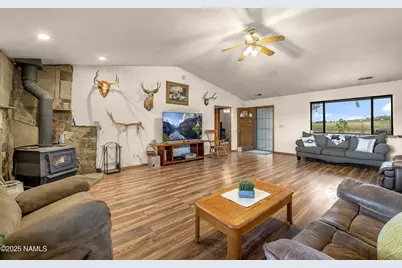 6162 Meadows Lane, Flagstaff, AZ 86004 - Photo 5