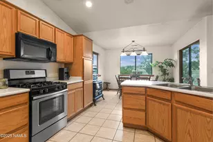 6162 Meadows Ln, Flagstaff, AZ 86004 - Photo 7