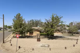 501 N Taylor Ave, Winslow, AZ 86047 - Photo 3