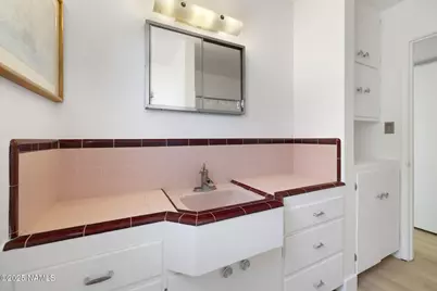 501 N Taylor Avenue, Winslow, AZ 86047 - Photo 11