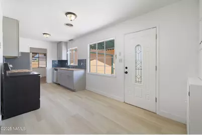 501 N Taylor Avenue, Winslow, AZ 86047 - Photo 27