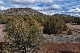 393 E Greenbriar Dr, Williams, AZ 86046 - Photo 31