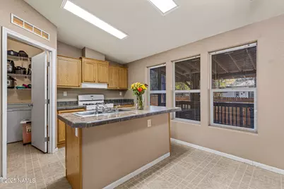 17085 Grizzly, Munds Park, AZ 86017 - Photo 9