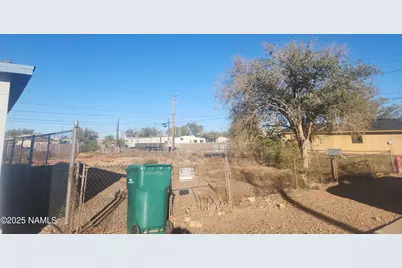 415 S Edwin Avenue, Winslow, AZ 86047 - Photo 3
