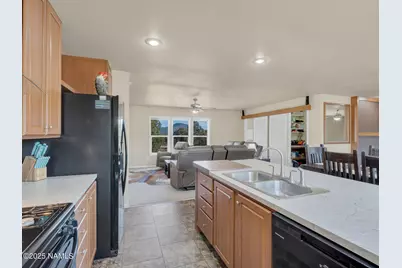 185 E Hummingbird Lane, Williams, AZ 86046 - Photo 7