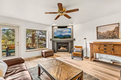 6048 E Mountain Oaks Drive, Flagstaff, AZ 86004 - Photo 1