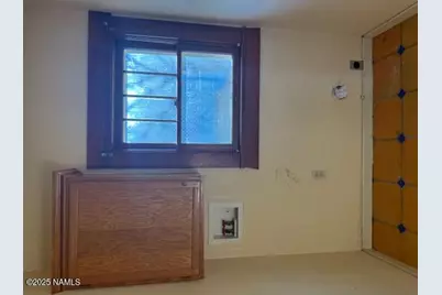722 N Warren Avenue, Winslow, AZ 86047 - Photo 17