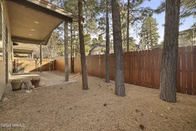 425 E Woodland Drive, Flagstaff, AZ 86001 - Photo 53